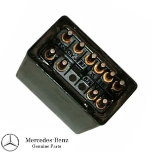 Alternative view of 1984 Mercedes 190D 2.2 A/T Air Conditioning A/C Compressor Klima Relay OE MB